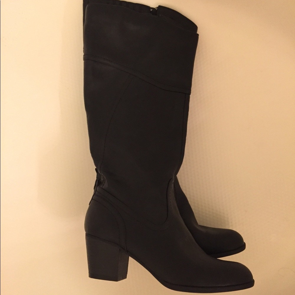 Black Boots